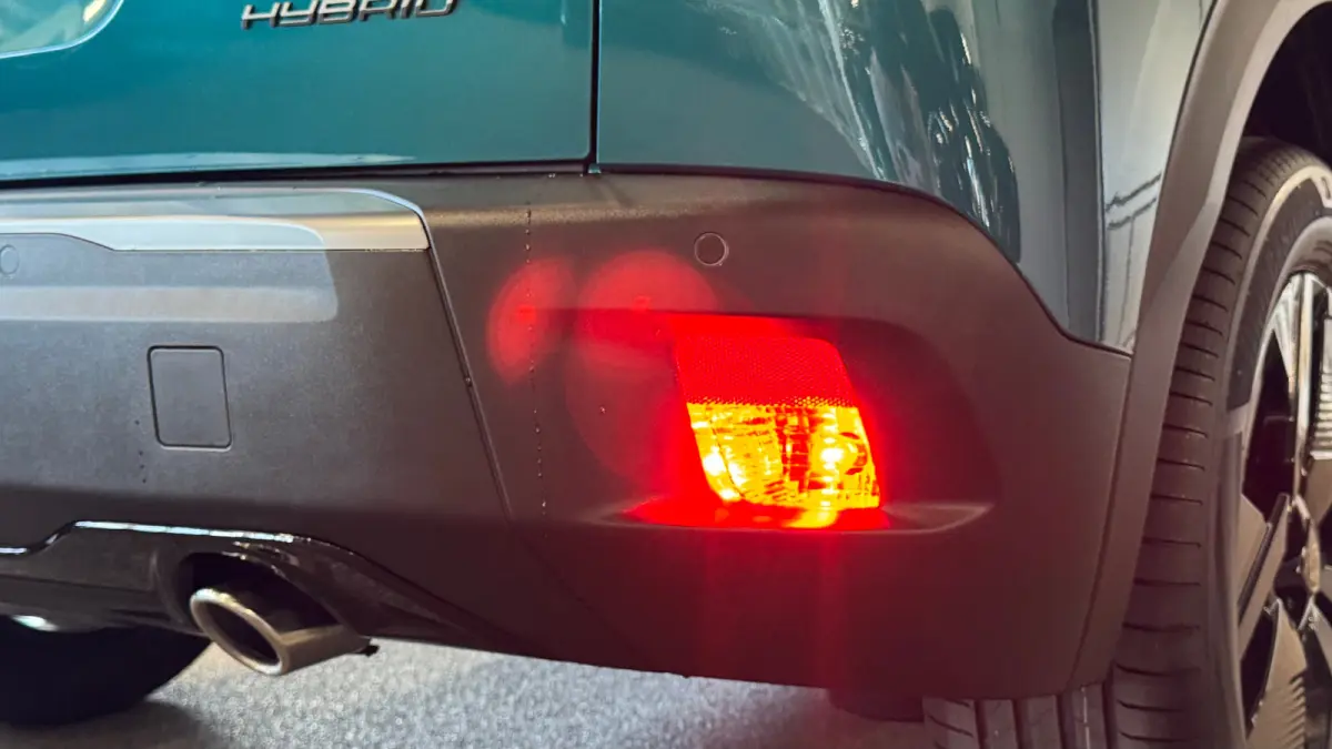 Envy | Active Safety Brake met camera en radar (automatisch noodremsysteem) met Distance Alert (waarschuwing dreigende aanrijding) | Advanced Active Safety Brake met camera en radar | Climat