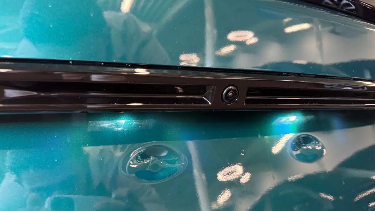 Envy | Active Safety Brake met camera en radar (automatisch noodremsysteem) met Distance Alert (waarschuwing dreigende aanrijding) | Advanced Active Safety Brake met camera en radar | Climat
