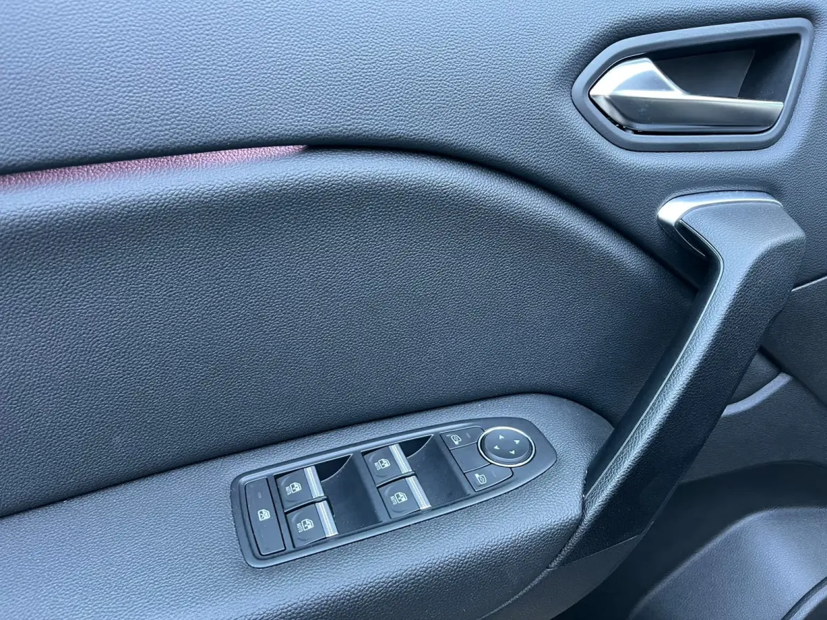 1.0 TCe 90 Zen LPG G3 | Full Map navi | NAP | bluetooth | carplay| camera | goed onderhouden | All Season banden