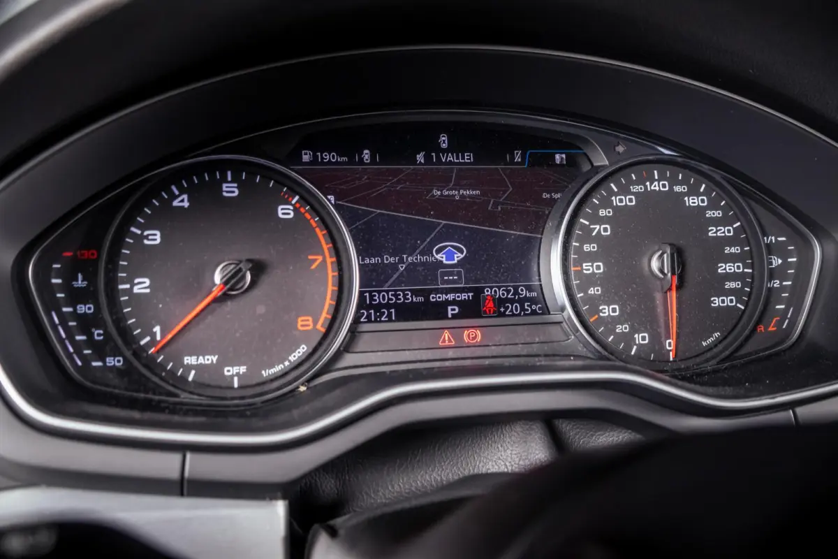 2.0 TFSI ultra Sport S line|Matrix|360 Camera|Half-Leder