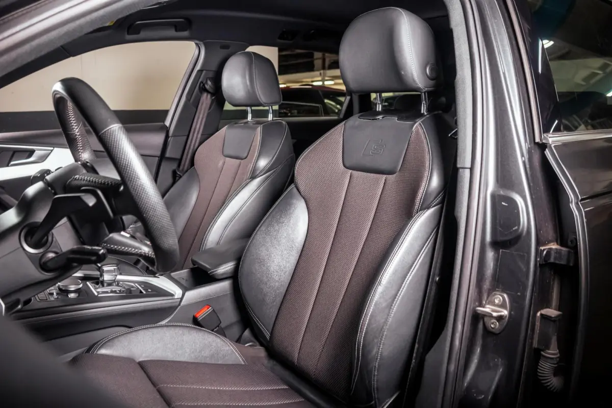 2.0 TFSI ultra Sport S line|Matrix|360 Camera|Half-Leder