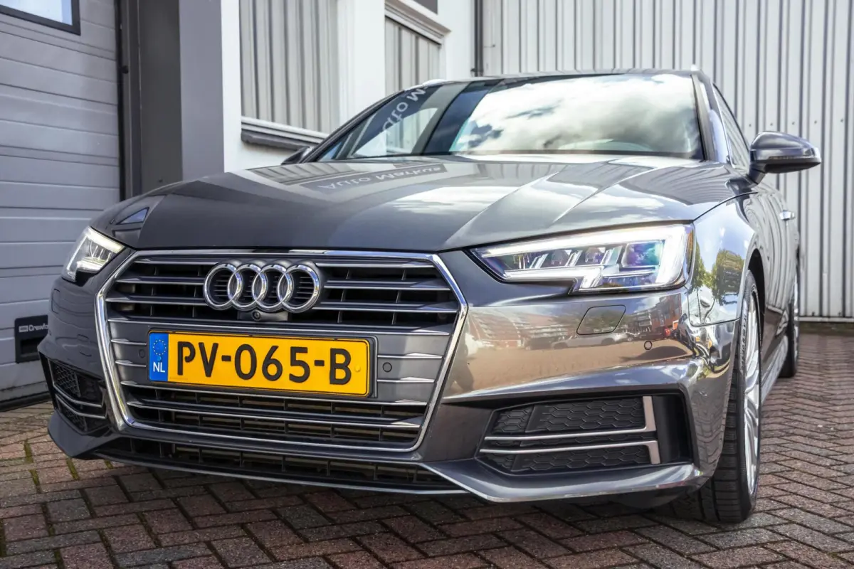 2.0 TFSI ultra Sport S line|Matrix|360 Camera|Half-Leder