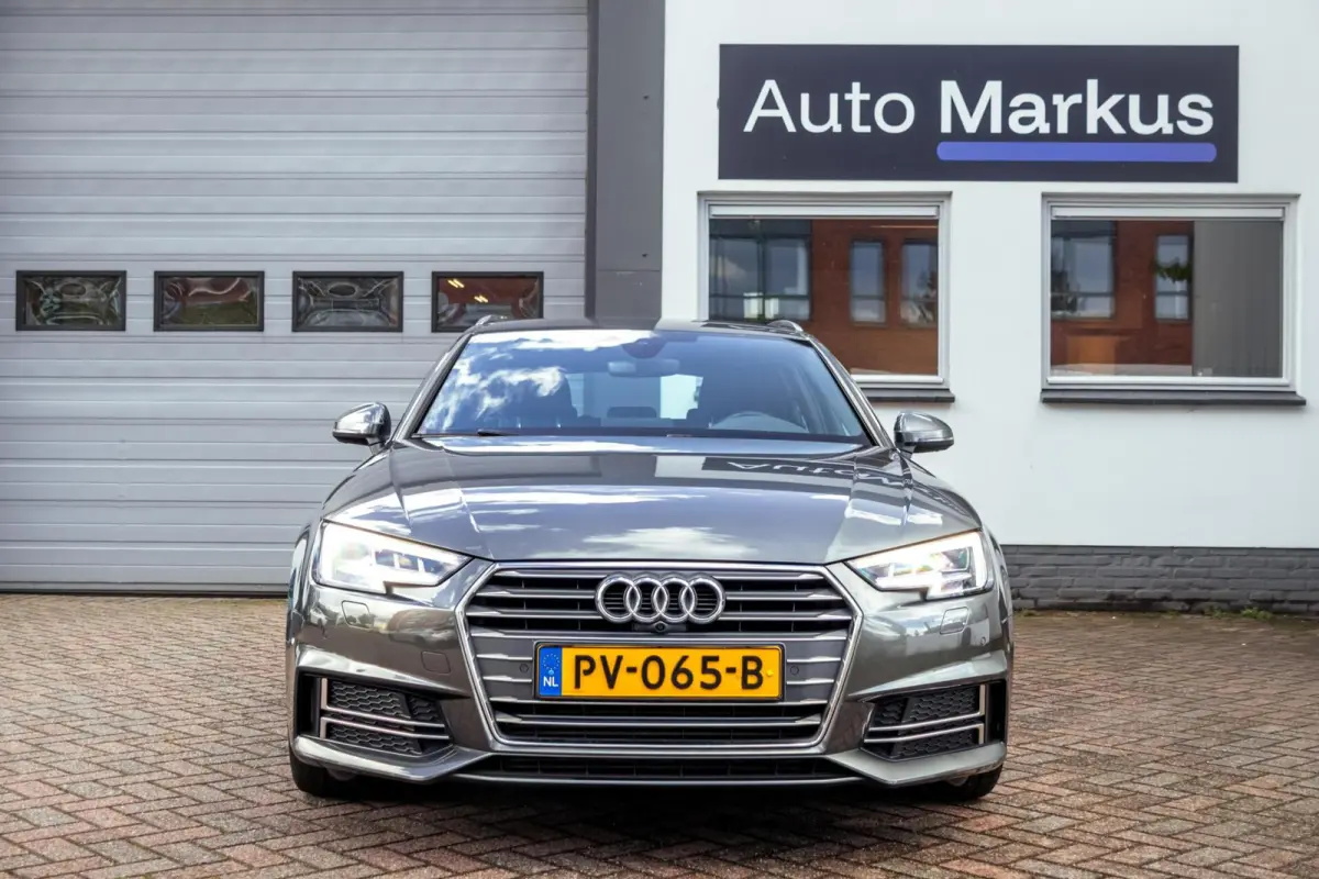 2.0 TFSI ultra Sport S line|Matrix|360 Camera|Half-Leder