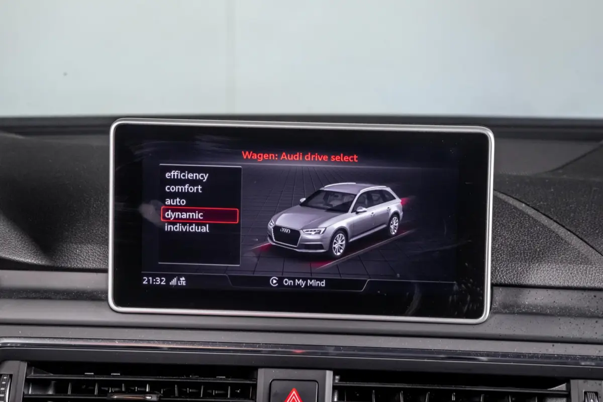 2.0 TFSI ultra Sport S line|Matrix|360 Camera|Half-Leder