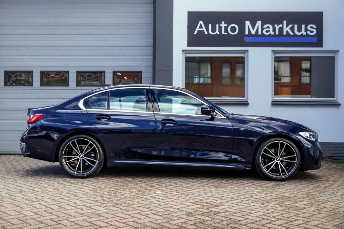 320i High Executive M-Sport|Cam|HiFi|Individual|19"|Live Cockpit|Flippers|Stoelverwarming