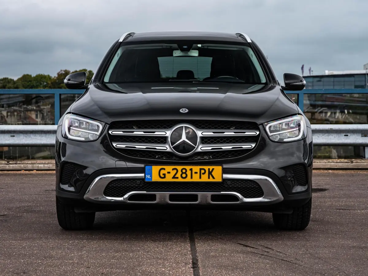200 Business Solution Facelift | Panoramadak | Leder | Camera | Stoelverwarming | LED | Apple Carplay/Android Auto | Dealeronderhouden