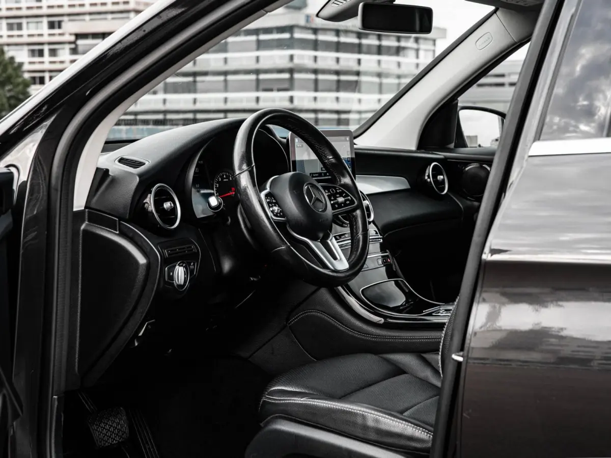 200 Business Solution Facelift | Panoramadak | Leder | Camera | Stoelverwarming | LED | Apple Carplay/Android Auto | Dealeronderhouden