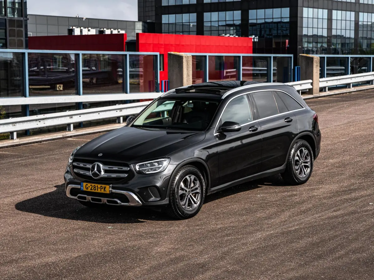 200 Business Solution Facelift | Panoramadak | Leder | Camera | Stoelverwarming | LED | Apple Carplay/Android Auto | Dealeronderhouden