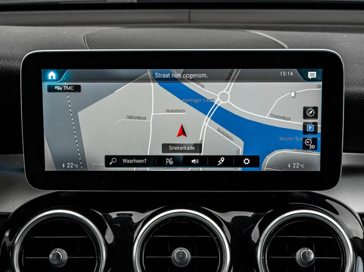 200 Business Solution Facelift | Panoramadak | Leder | Camera | Stoelverwarming | LED | Apple Carplay/Android Auto | Dealeronderhouden