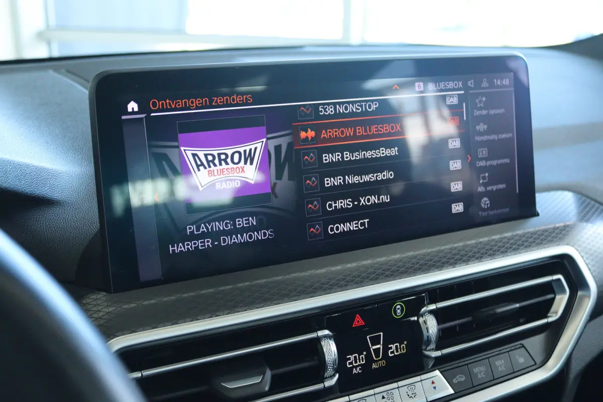 xDrive20i M-Sport Business Edition Plus | Cruise Control | Schuifdak | Camera | Stoelverwarming | HiFi | Leder | Navi | Carplay | Climate | Elektr. Klep | Keyless | 20 Inch