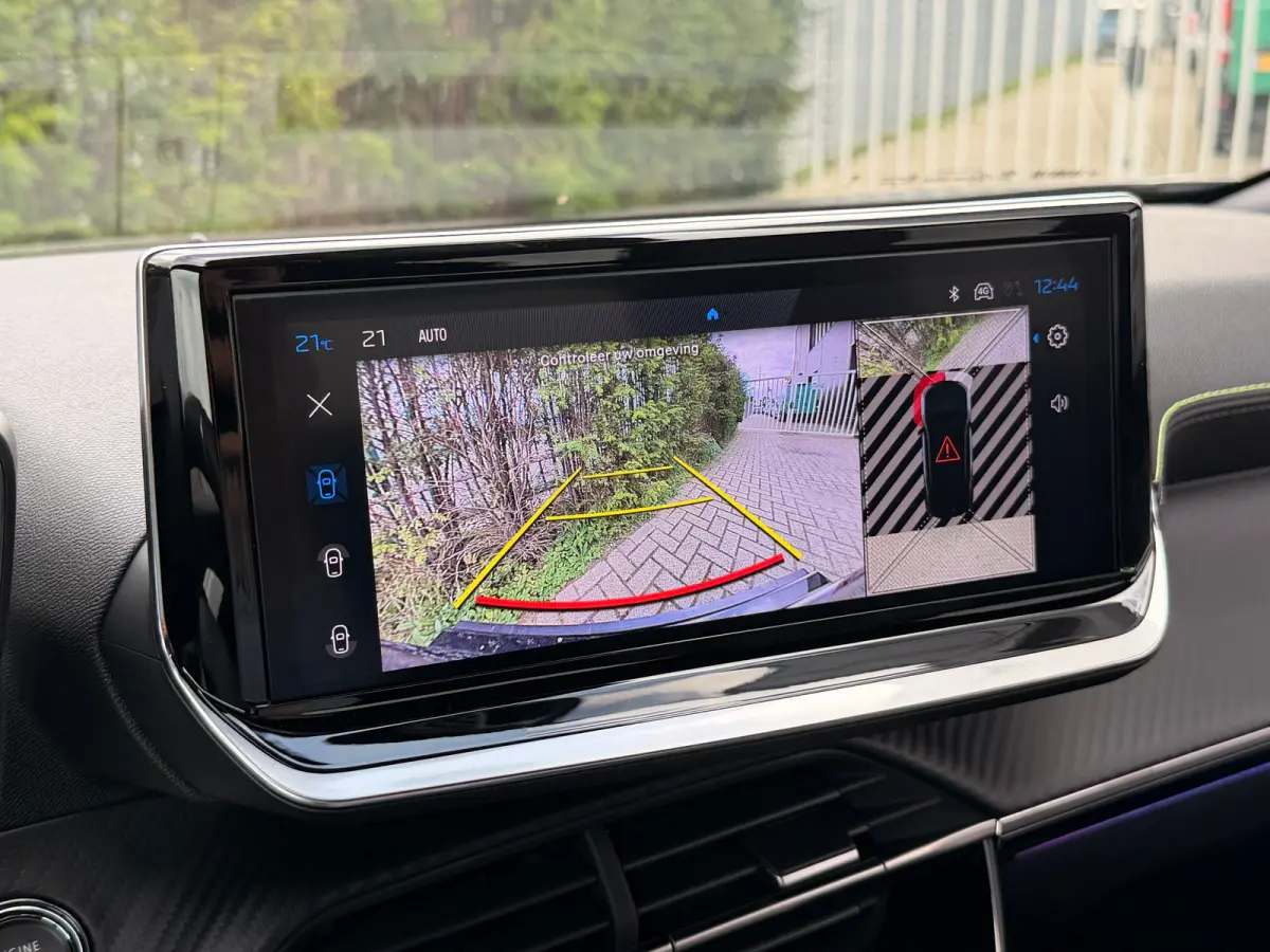 GT 1.2 Hybrid VOORRAADACTIE | 8 JAAR FABRIEKSGARANTIE  | 17'' Lichtmetalen velgen KARAKOY | Climate Control | Extra getinte achterste zijruiten en achterruit