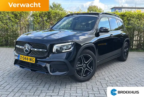 180 Premium AMG-Line | Cruise Control | Schuifdak | Trekhaak | Stoelverwarming | Sfeerverlichting | Burmester | Widescreen | Navi | Alcantara | Climate