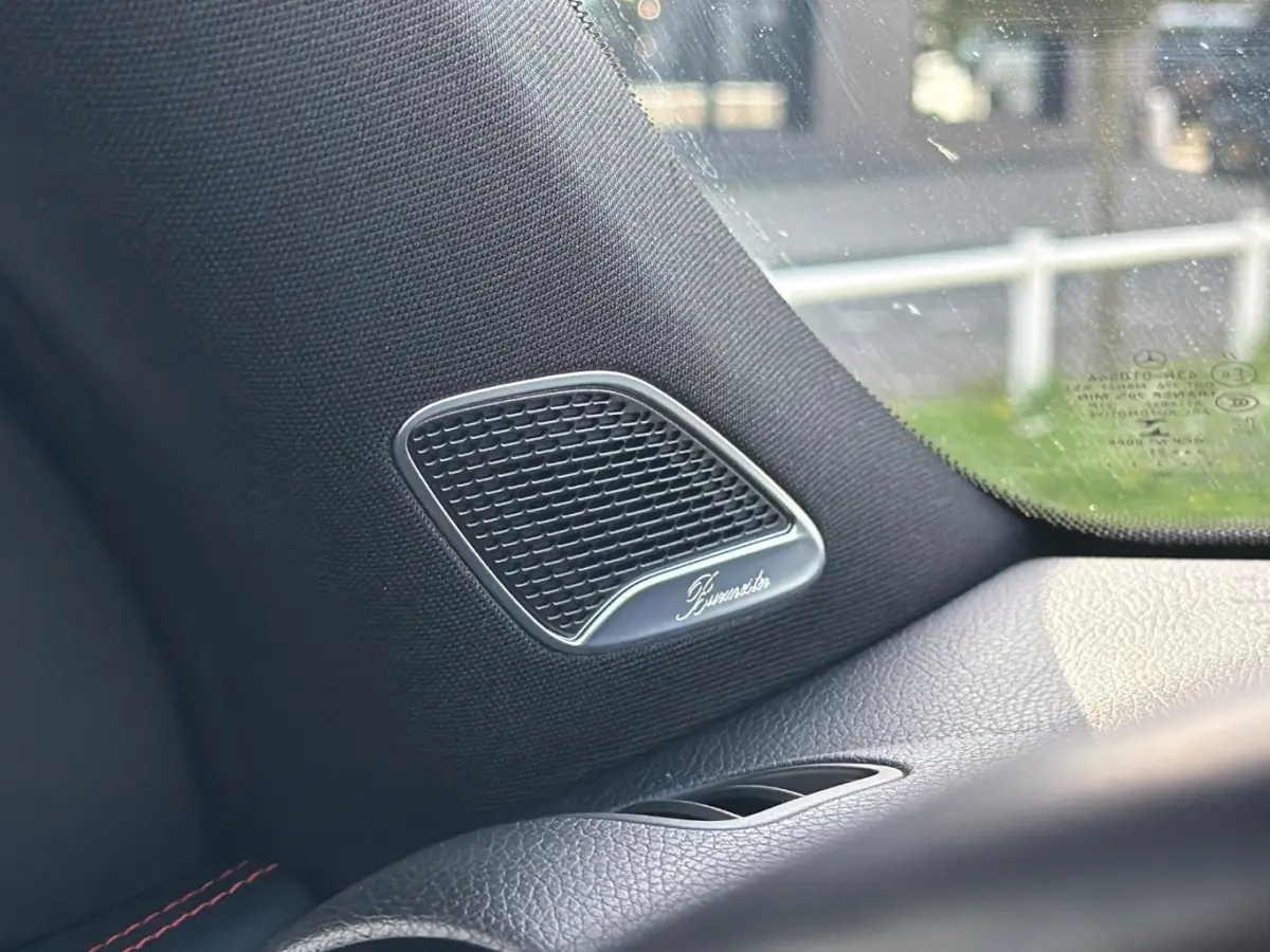 180 Premium AMG-Line | Cruise Control | Schuifdak | Trekhaak | Stoelverwarming | Sfeerverlichting | Burmester | Widescreen | Navi | Alcantara | Climate