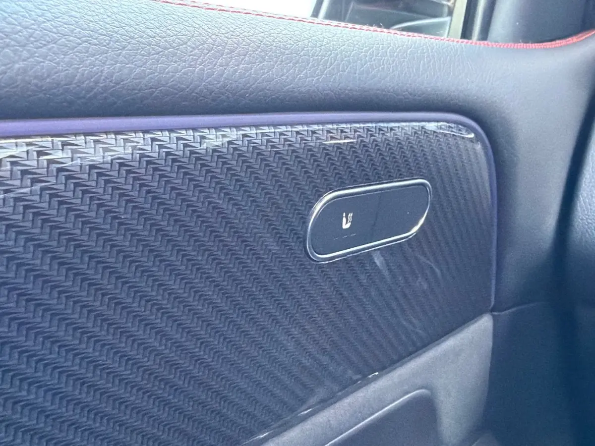 180 Premium AMG-Line | Cruise Control | Schuifdak | Trekhaak | Stoelverwarming | Sfeerverlichting | Burmester | Widescreen | Navi | Alcantara | Climate