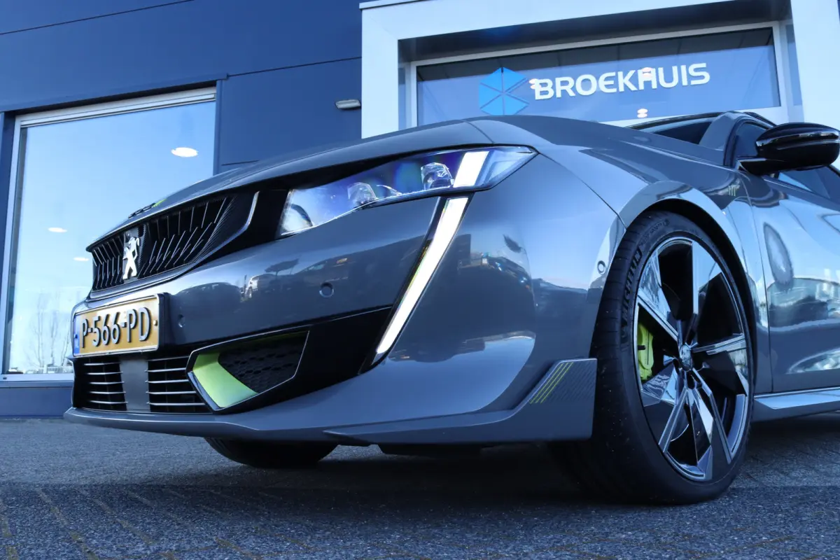 1.6 HYbrid PSE 360PK | Adapt. Cruise | Trekhaak | Schuifdak | Nightvision | Focal Audio | Massage | Memory | 360 Camera | Keyless | Elektr. Klep | Carplay | Navi | Climate | Adaptief Onderst