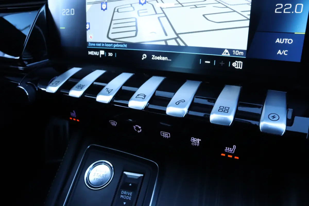1.6 HYbrid PSE 360PK | Adapt. Cruise | Trekhaak | Schuifdak | Nightvision | Focal Audio | Massage | Memory | 360 Camera | Keyless | Elektr. Klep | Carplay | Navi | Climate | Adaptief Onderst