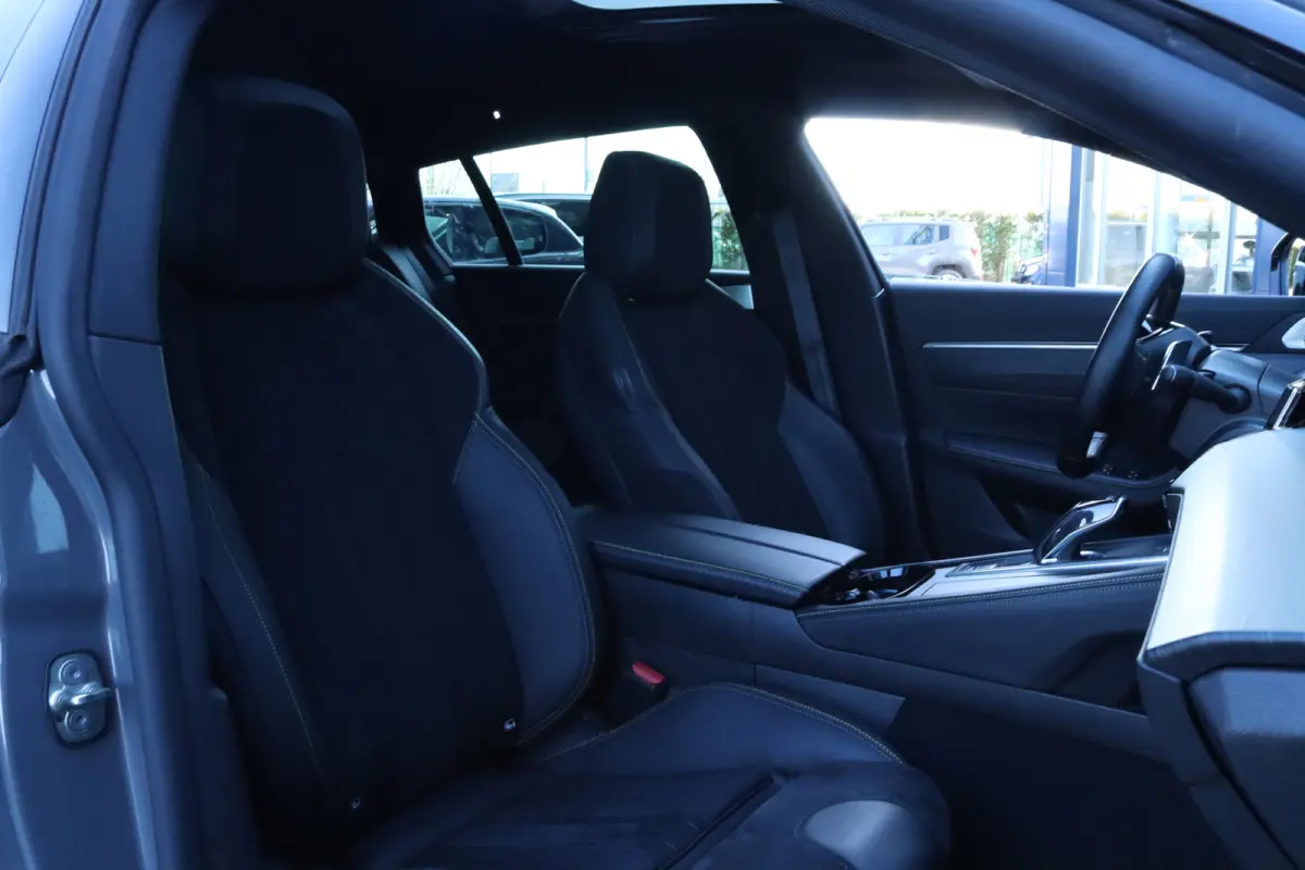 1.6 HYbrid PSE 360PK | Adapt. Cruise | Trekhaak | Schuifdak | Nightvision | Focal Audio | Massage | Memory | 360 Camera | Keyless | Elektr. Klep | Carplay | Navi | Climate | Adaptief Onderst