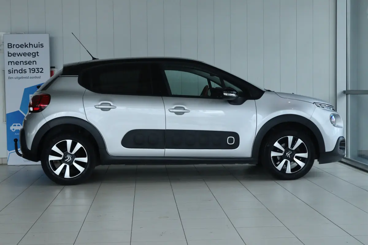 1.2 81PK Shine | Cruise Control | Trekhaak | Camera | Navigatie | Carplay | Climate | Getint glas |
