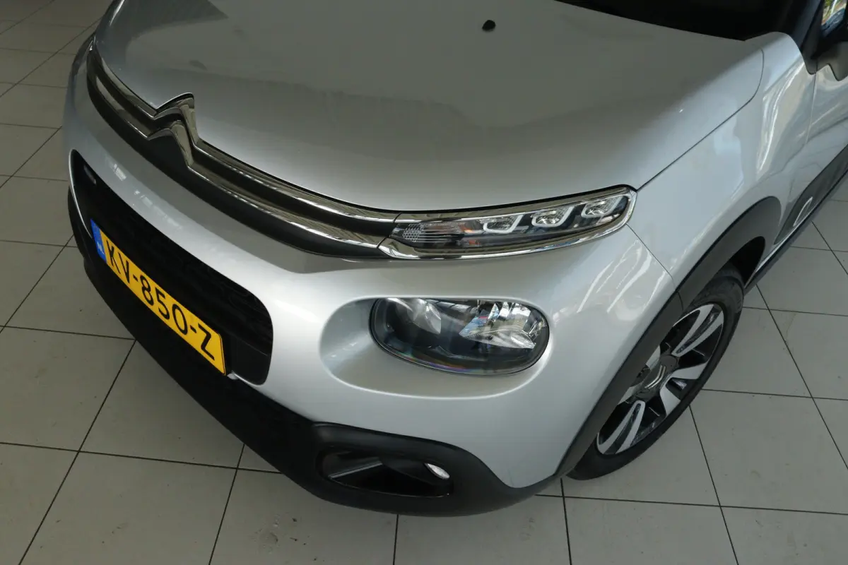 1.2 81PK Shine | Cruise Control | Trekhaak | Camera | Navigatie | Carplay | Climate | Getint glas |