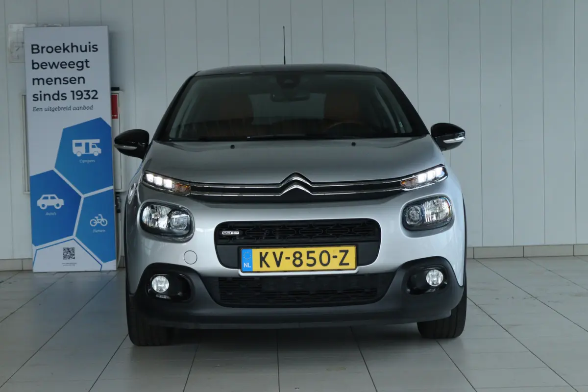 1.2 81PK Shine | Cruise Control | Trekhaak | Camera | Navigatie | Carplay | Climate | Getint glas |