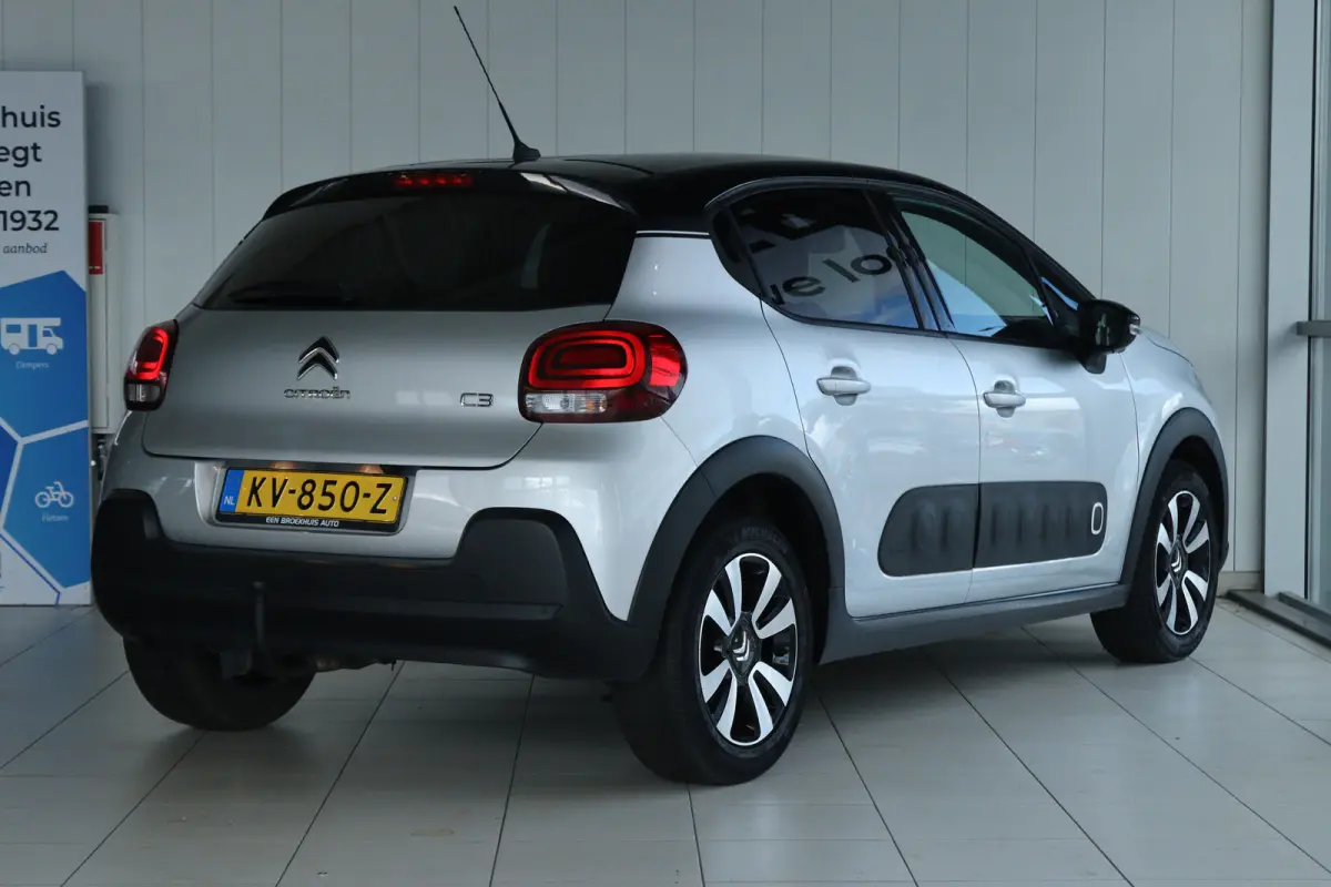 1.2 81PK Shine | Cruise Control | Trekhaak | Camera | Navigatie | Carplay | Climate | Getint glas |