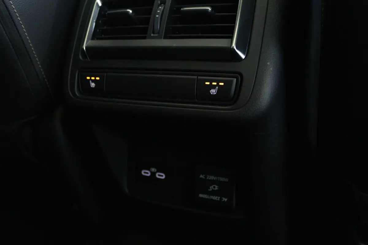 2.5 e-SkyActiv PHEV Homura Plus | SOH 91% | Adapt. Cruise | Trekhaak | Stoelventilatie | BOSE | Head-up | Memory | Schuifdak | 360 Camera | Navi | Carplay | Stoel+Stuurverwarming |