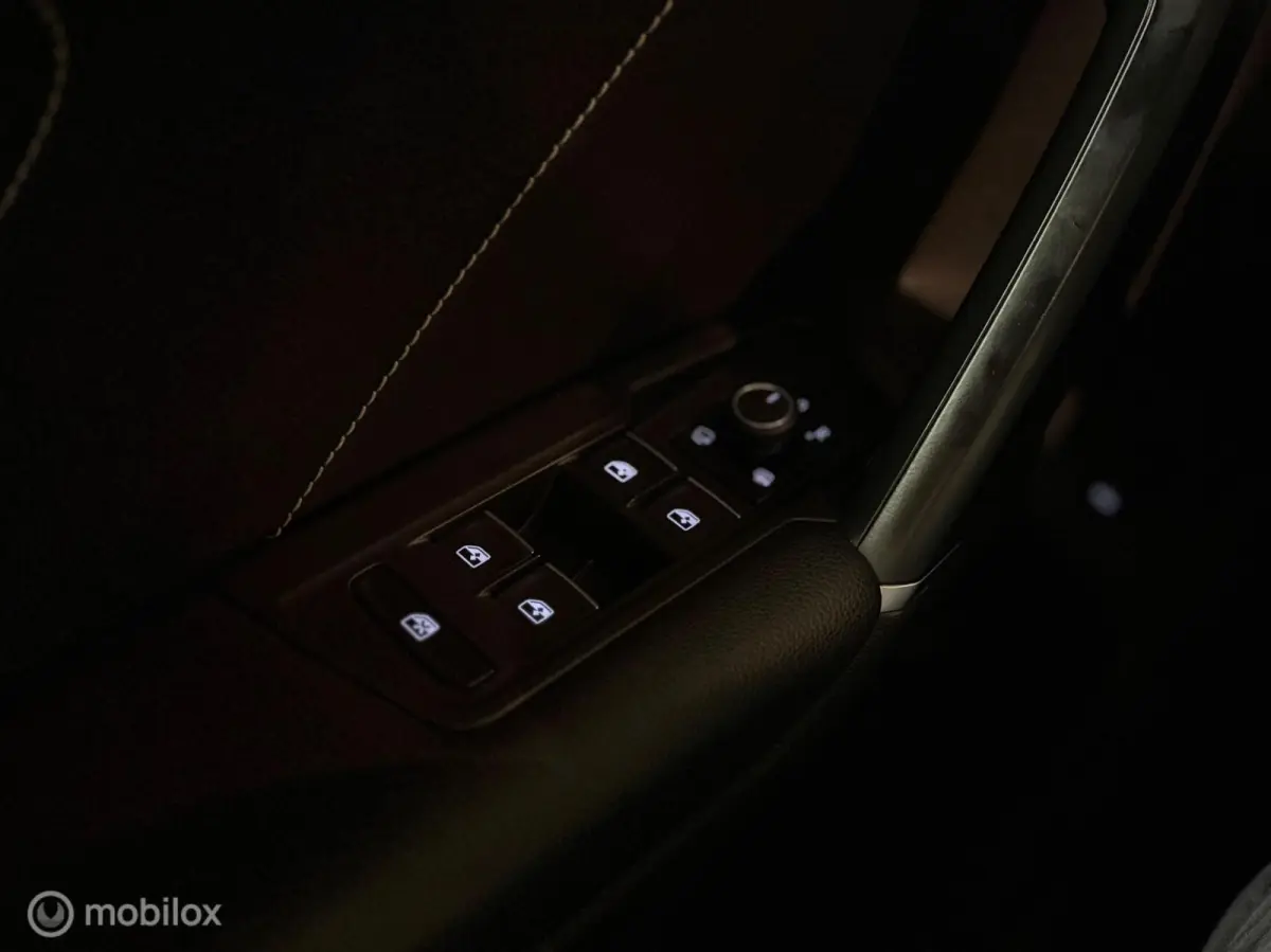 2.0 TSI 4Motion 3x R-line Panorama/Keyless/Virtual/Trekhaak