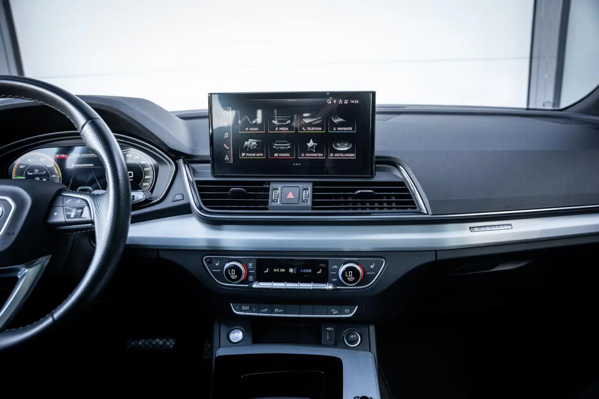 50 TFSIe Competition S-Line Pano-dak|Massage|Matrix|Luchtvering|Carplay|Dealeronderhouden