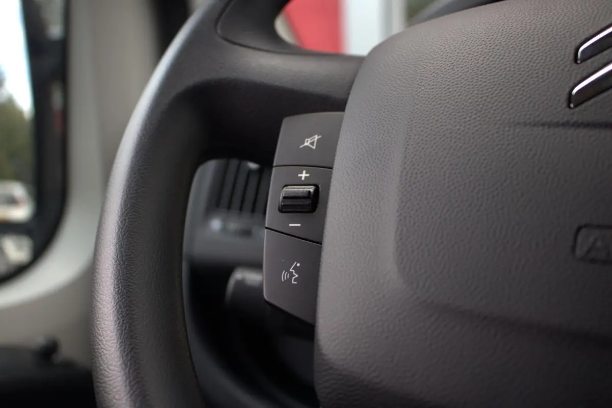 2.2 BlueHDi 120PK L2H2 3.0t | APPLE CARPLAY/ANDROID AUTO | CRUISE | AIRCO | TREKHAAK| CLIMATE CONTROL |
