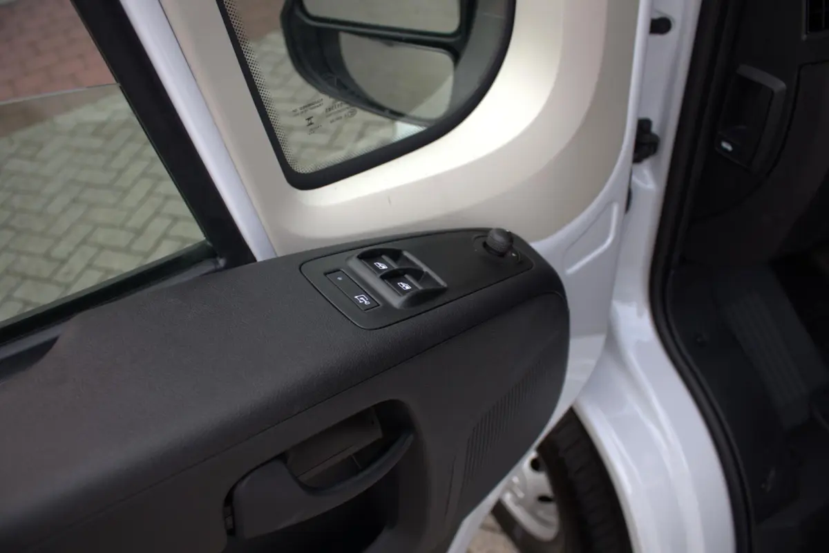 2.2 BlueHDi 120PK L2H2 3.0t | APPLE CARPLAY/ANDROID AUTO | CRUISE | AIRCO | TREKHAAK| CLIMATE CONTROL |