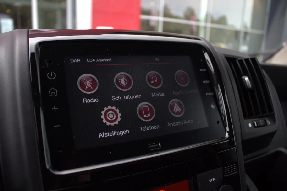 2.2 BlueHDi 120PK L2H2 3.0t | APPLE CARPLAY/ANDROID AUTO | CRUISE | AIRCO | TREKHAAK| CLIMATE CONTROL |