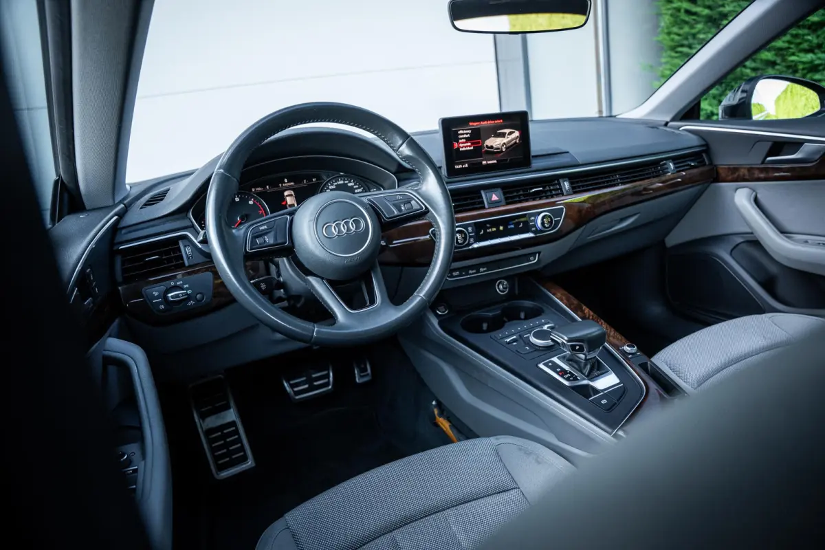 2.0 TFSI 190pk Sport NL-auto|19''|Elek.achterklep|Trekhaak|Climate