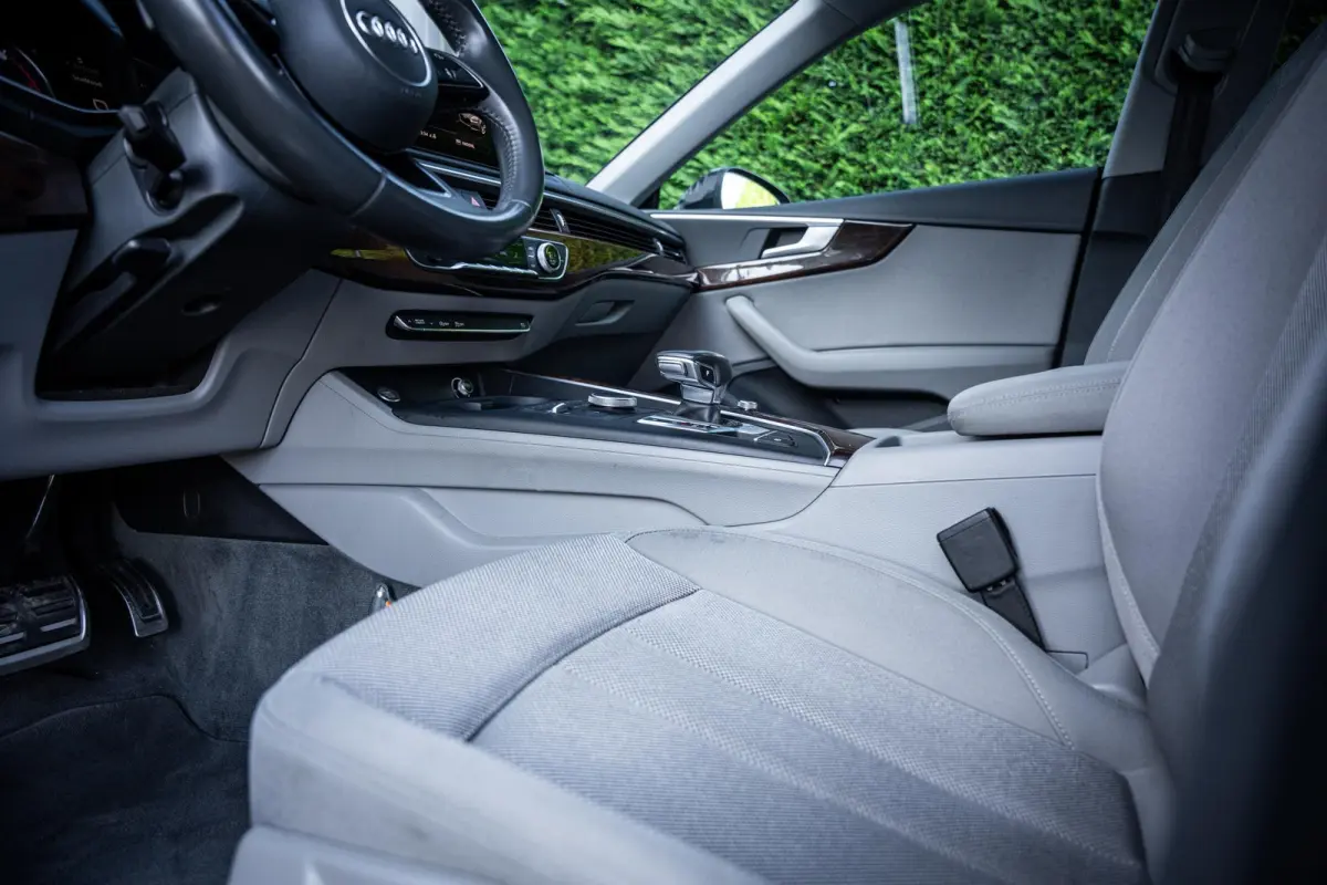 2.0 TFSI 190pk Sport NL-auto|19''|Elek.achterklep|Trekhaak|Climate