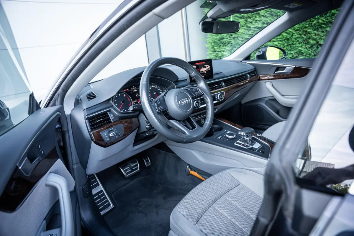 2.0 TFSI 190pk Sport NL-auto|19''|Elek.achterklep|Trekhaak|Climate