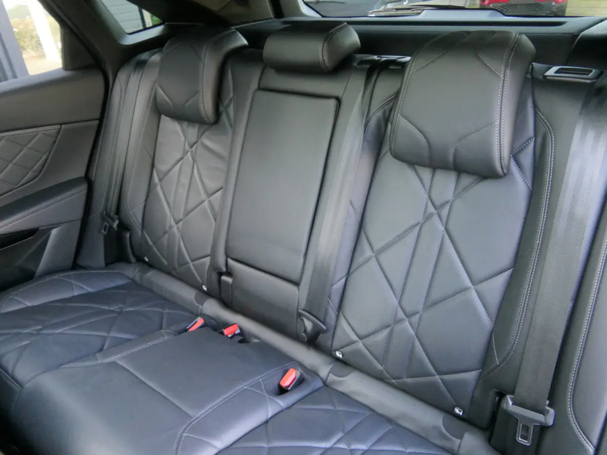 E-Tense Plug in Hybrid 300pk 4x4 Rivoli | Panoramadak