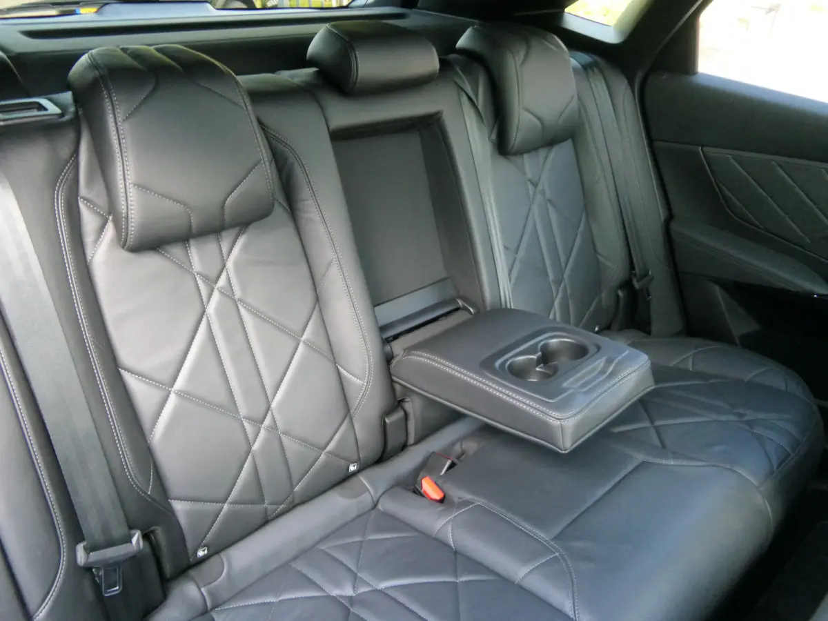E-Tense Plug in Hybrid 300pk 4x4 Rivoli | Panoramadak