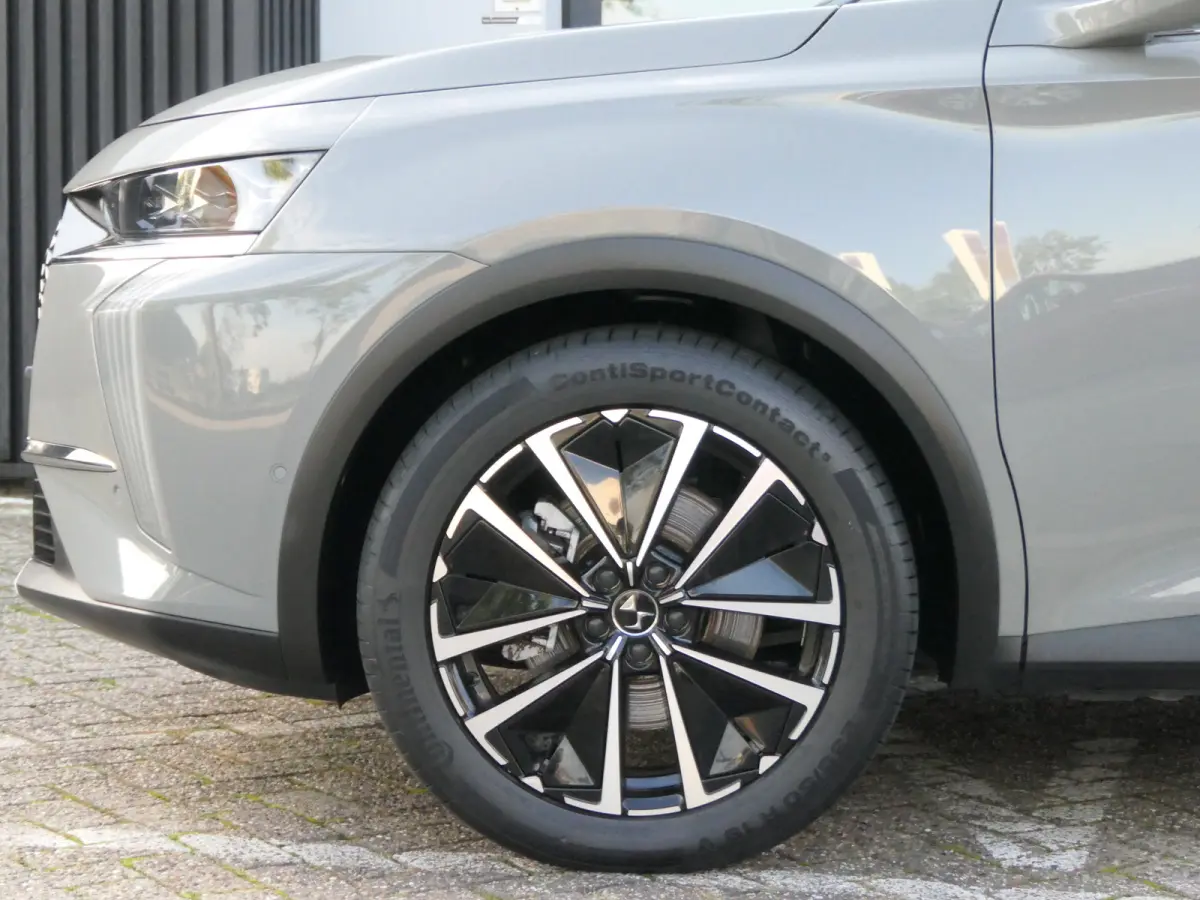 E-Tense Plug in Hybrid 300pk 4x4 Rivoli | Panoramadak