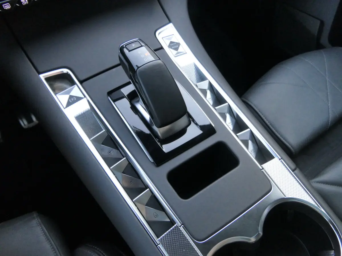 E-Tense Plug in Hybrid 300pk 4x4 Rivoli | Panoramadak
