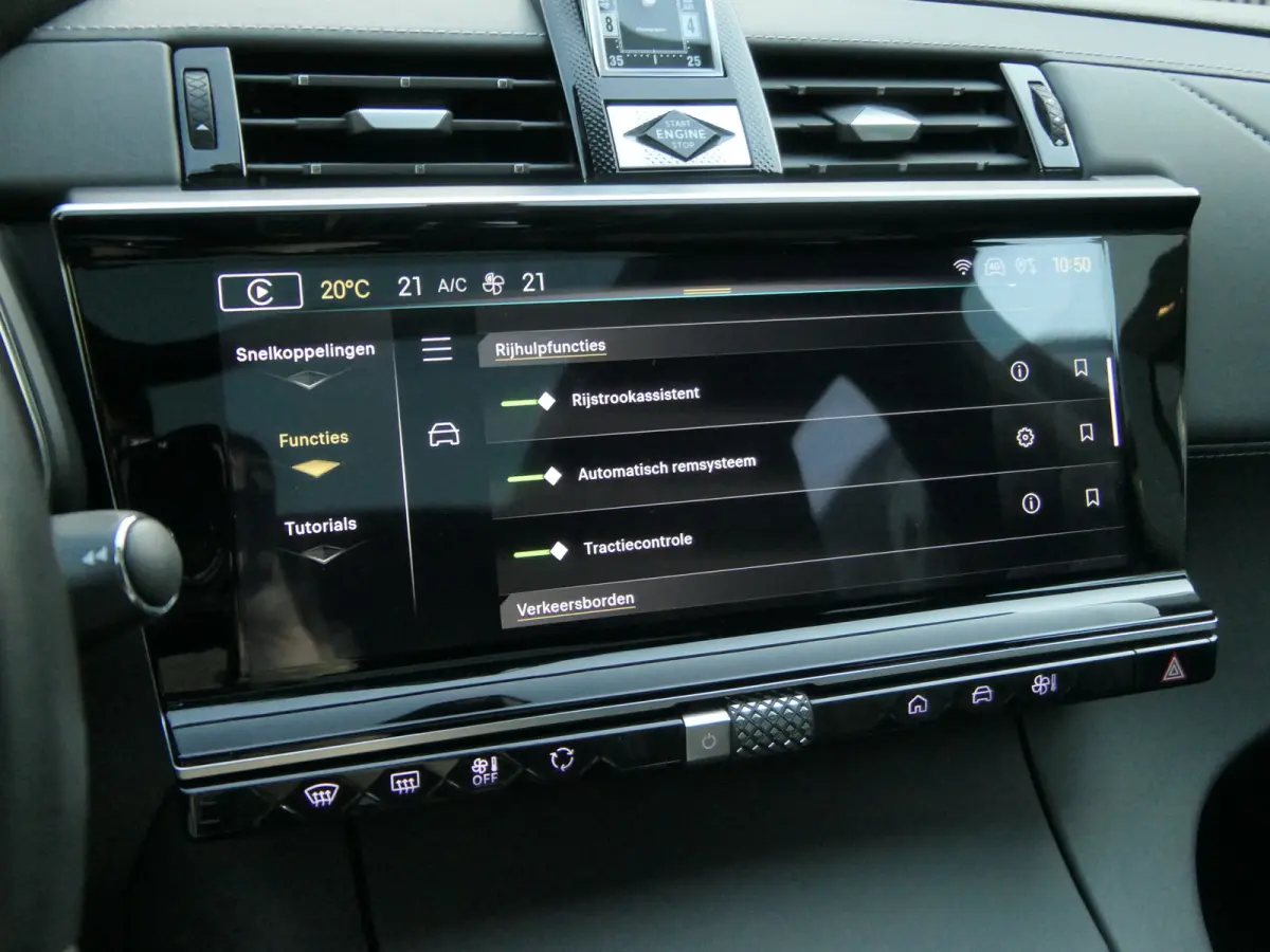 E-Tense Plug in Hybrid 300pk 4x4 Rivoli | Panoramadak