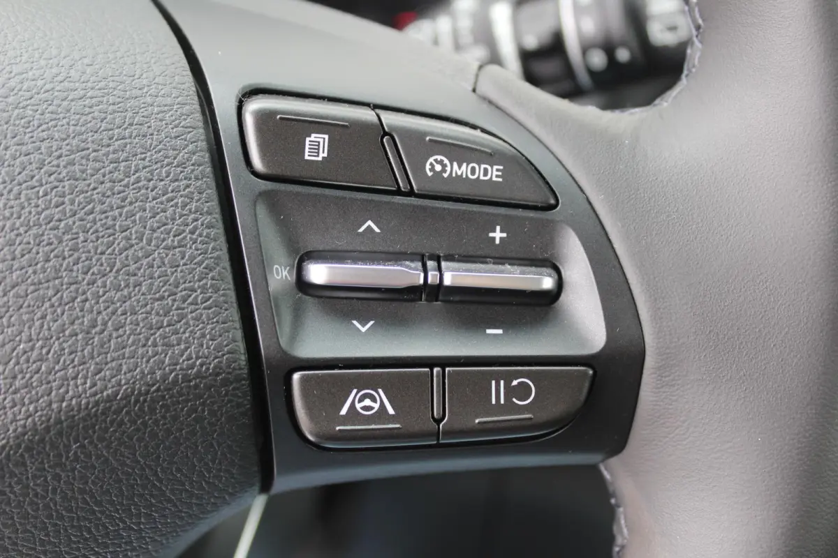 1.0 T-GDi MHEV Comfort Smart / Navigatie + Apple Carplay/Android Auto / Climate Control / Achteruitrijcamera / Cruise Control / Keyless Entry & Start /