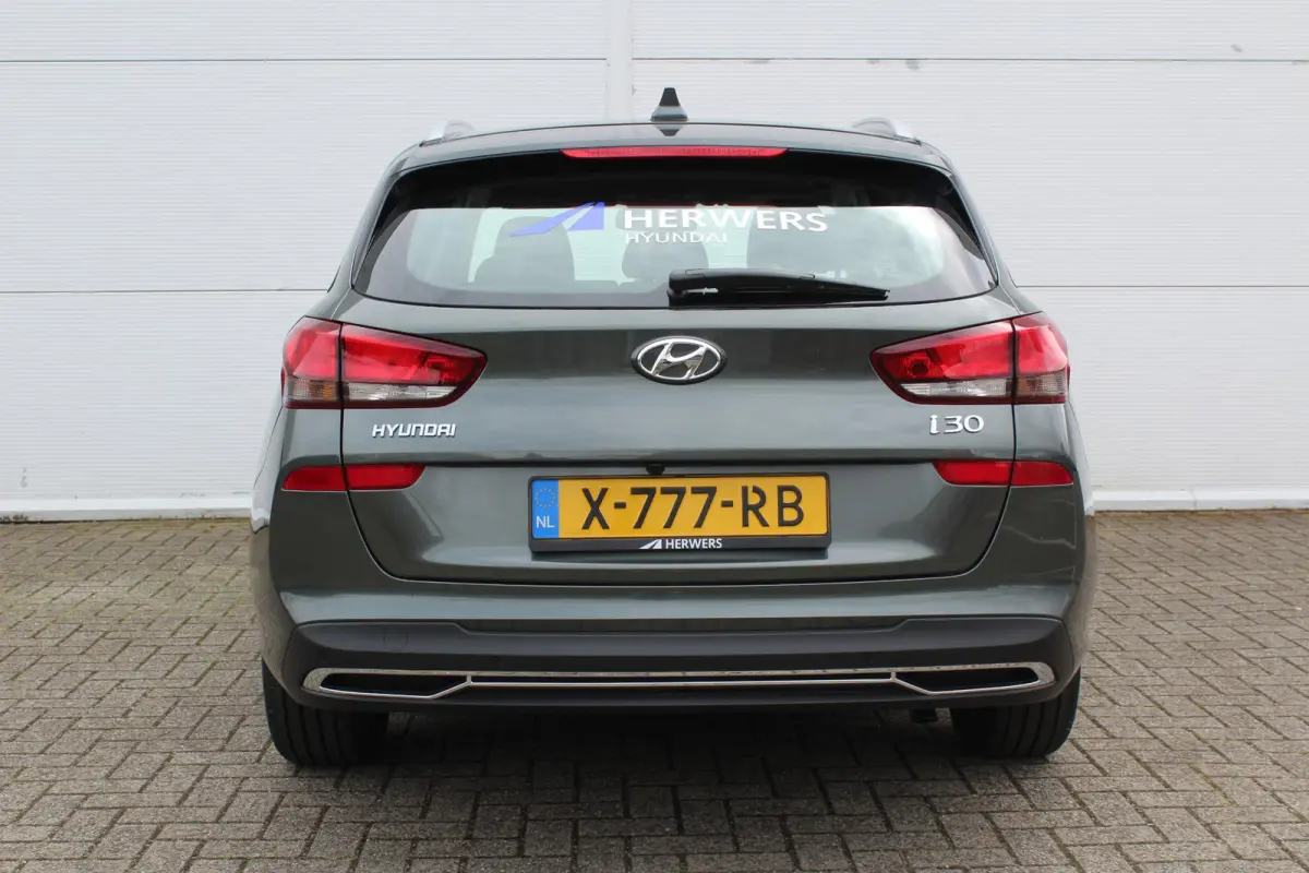 1.0 T-GDi MHEV Comfort Smart / Navigatie + Apple Carplay/Android Auto / Climate Control / Achteruitrijcamera / Cruise Control / Keyless Entry & Start /