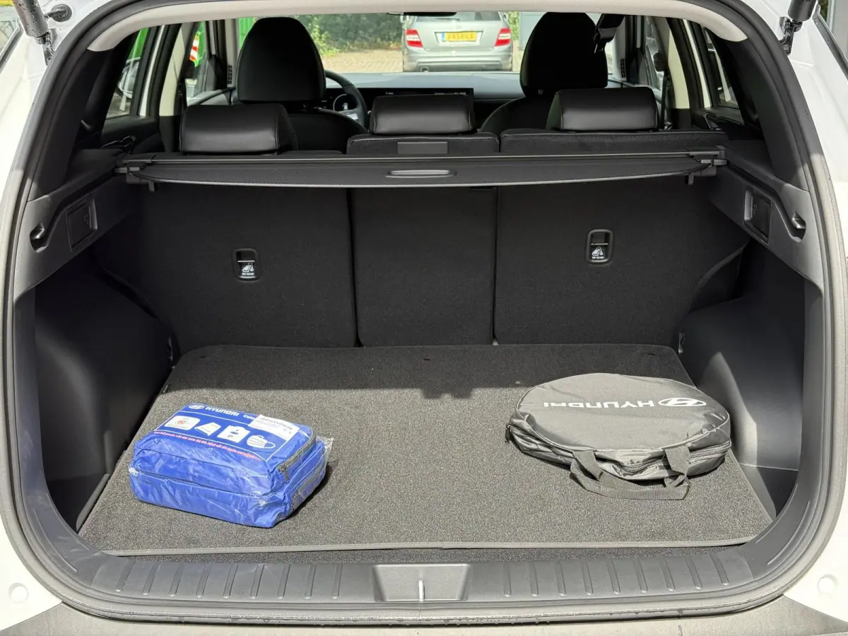 1.6 T-GDI PHEV Comfort Smart / Elektrische Achterklep / Stoel+Stuur Verwarming / Achteruitrij Camera / Keyless / Navigatie /