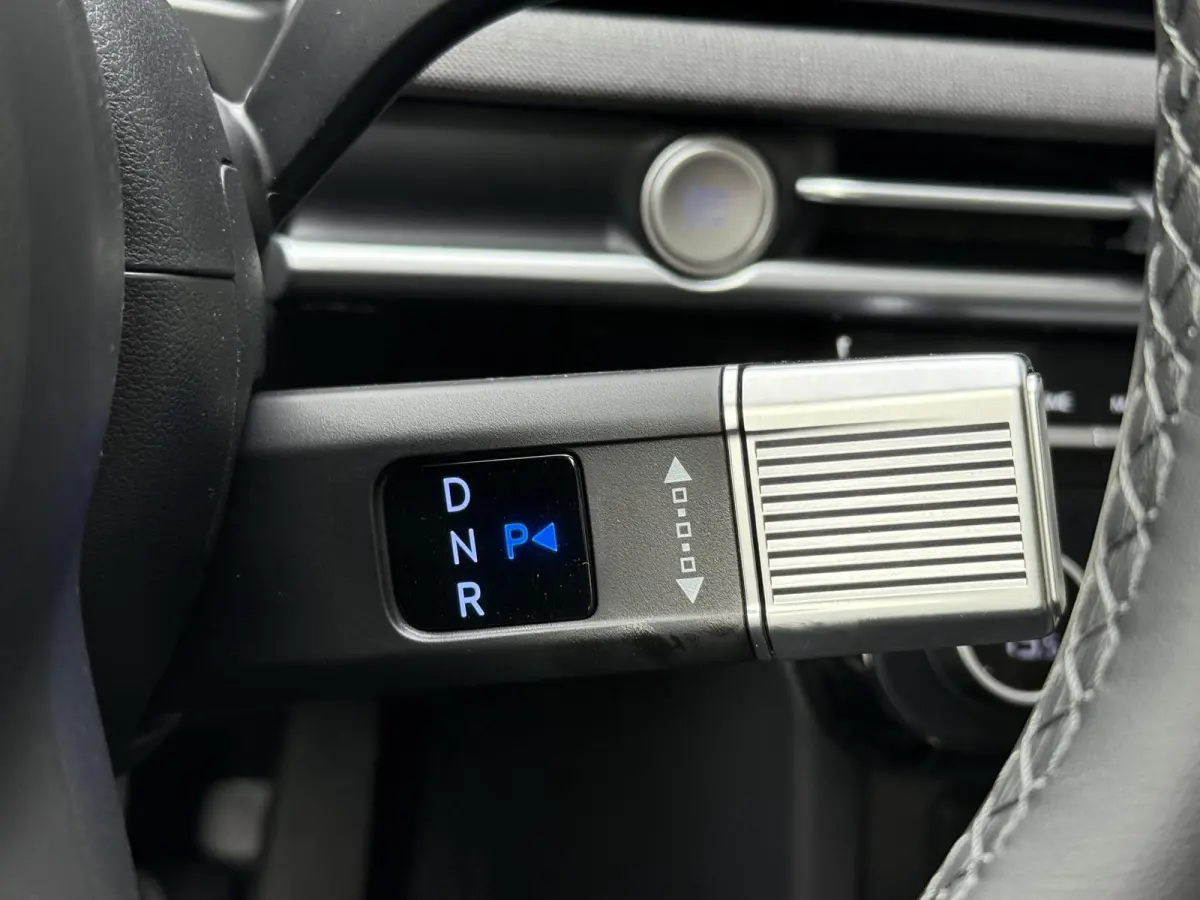 1.6 T-GDI PHEV Comfort Smart / Elektrische Achterklep / Stoel+Stuur Verwarming / Achteruitrij Camera / Keyless / Navigatie /