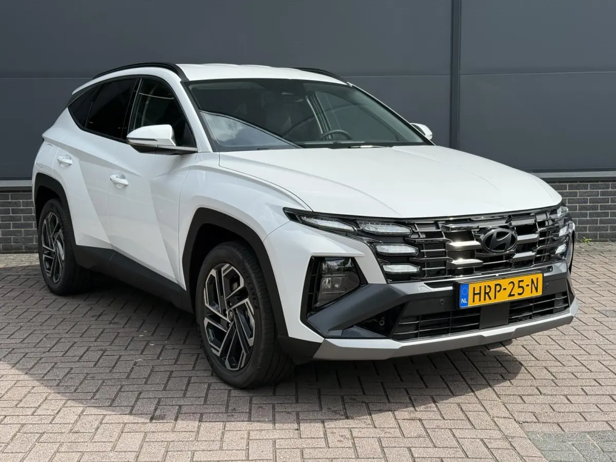1.6 T-GDI PHEV Comfort Smart / Elektrische Achterklep / Stoel+Stuur Verwarming / Achteruitrij Camera / Keyless / Navigatie /