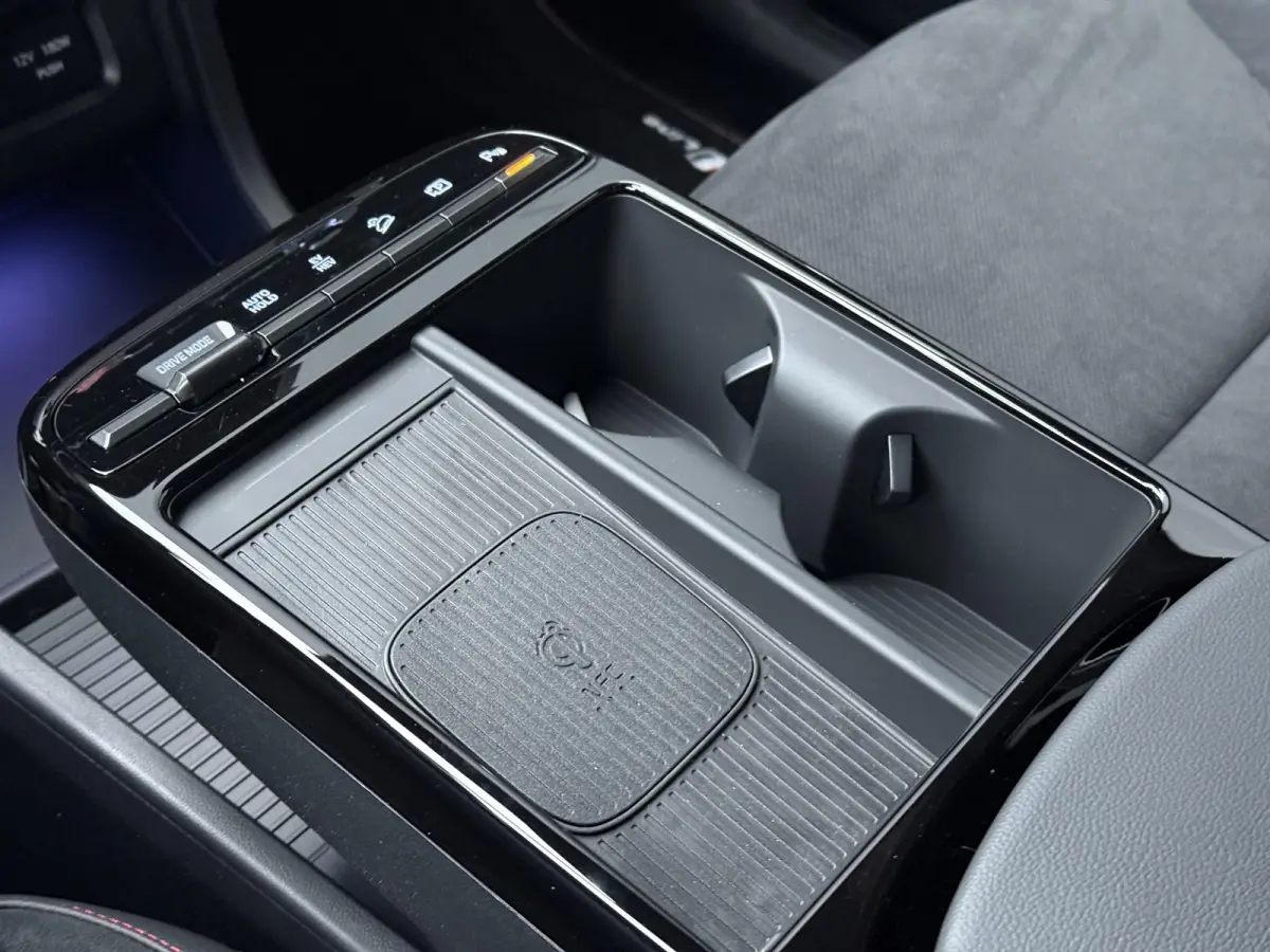 1.6 T-GDI PHEV N Line / Navigatie / 360 Camera / Stoel Geheugen / Stoelverkoeling / Stoelverwarming Voor + Achter / Stuurverwarming / KRELL Audio /