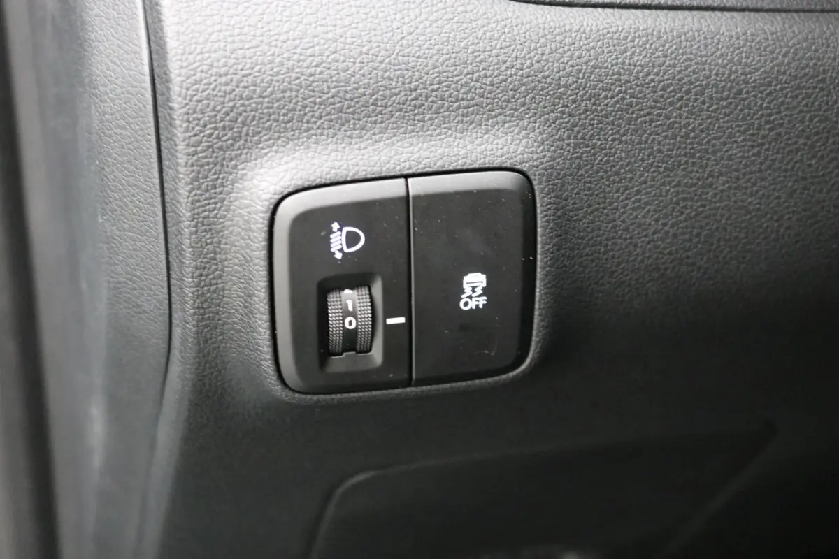 1.0 Comfort Smart / Navigatie / Camera / Apple Carplay & Android Auto / Bluetooth / Airco /