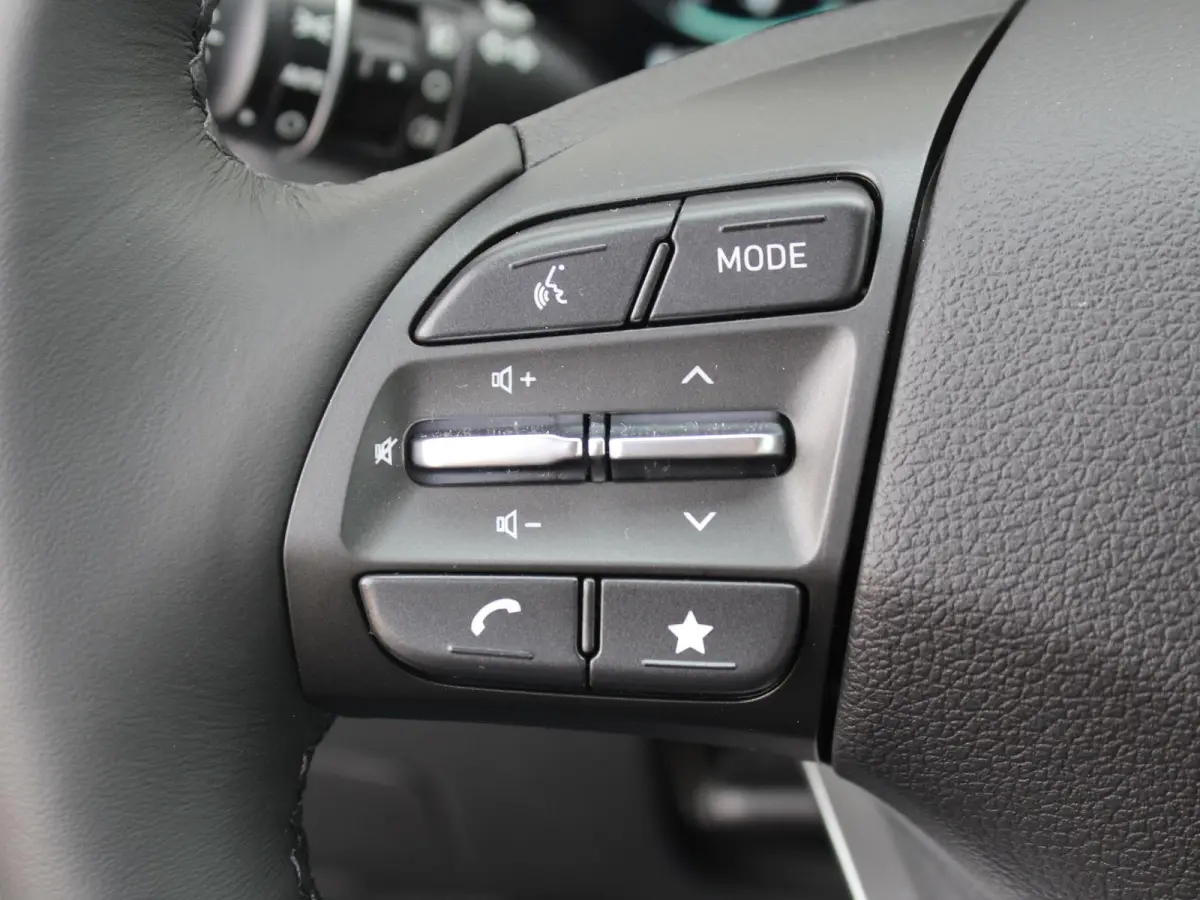 1.0 T-GDi MHEV Comfort / Navigatie + Android Auto/Apple Carplay / DAB / Climate Control / Cruise Control / Achteruitrijcamera /
