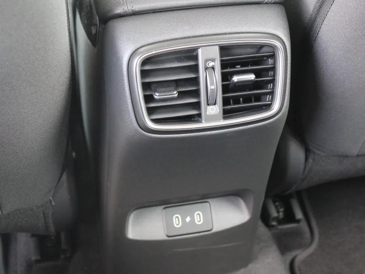 1.0 T-GDi MHEV Comfort / Navigatie + Android Auto/Apple Carplay / DAB / Climate Control / Cruise Control / Achteruitrijcamera /