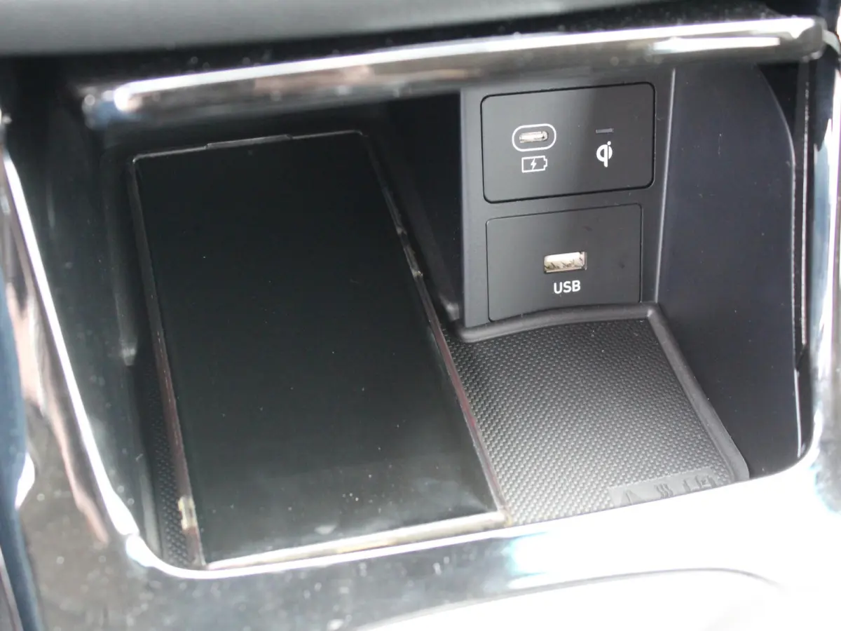 1.0 T-GDi MHEV Comfort / Navigatie + Android Auto/Apple Carplay / DAB / Climate Control / Cruise Control / Achteruitrijcamera /