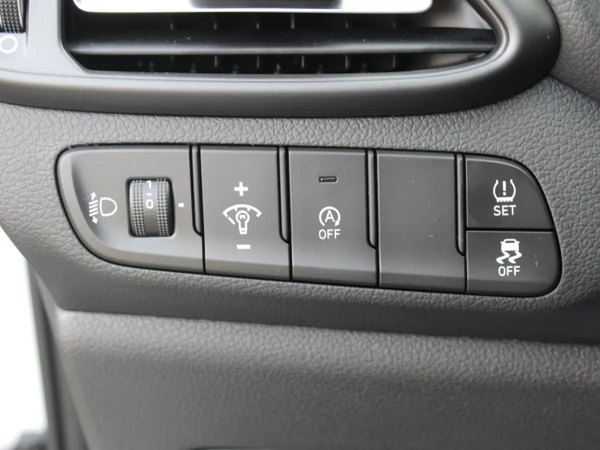 1.0 T-GDi MHEV Comfort / Navigatie + Android Auto/Apple Carplay / DAB / Climate Control / Cruise Control / Achteruitrijcamera /
